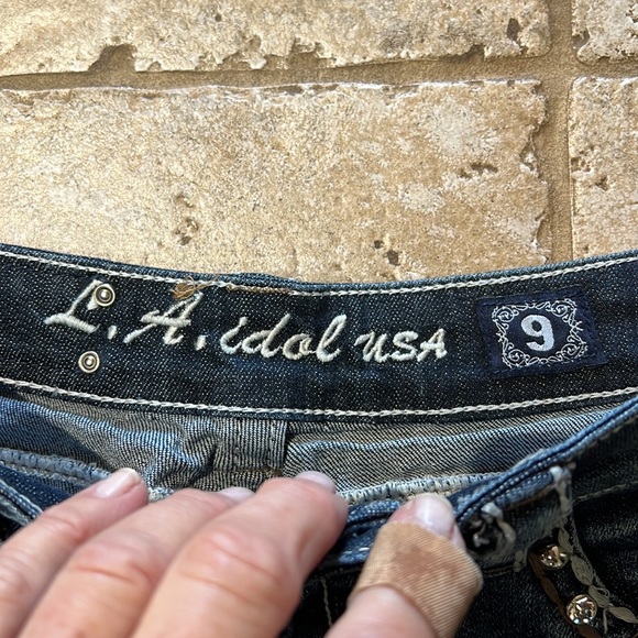 LA Idol jean capris - Picture 5 of 9